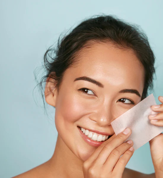 HOW TO PREVENT OILY SKIN